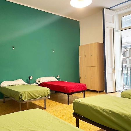 6 Small Rooms Неаполь Экстерьер фото