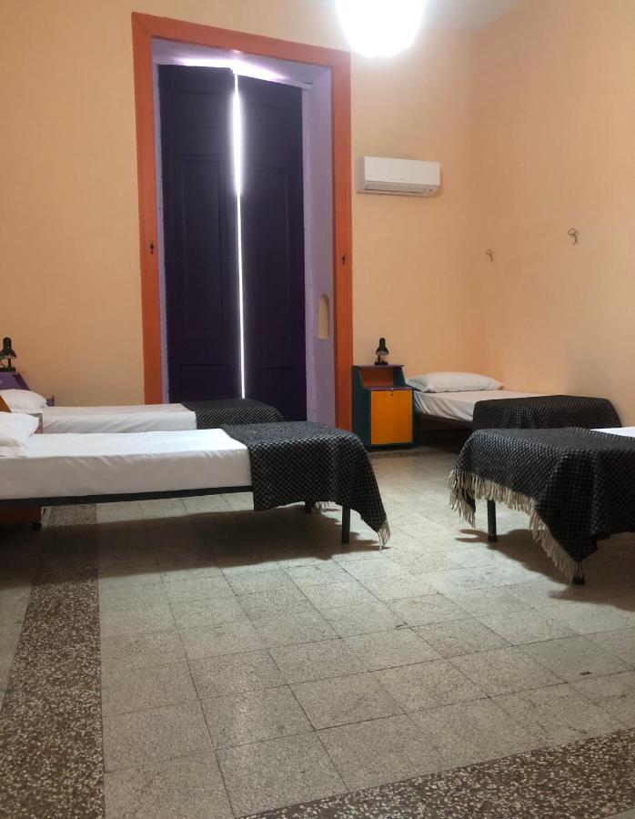 6 Small Rooms Неаполь Экстерьер фото