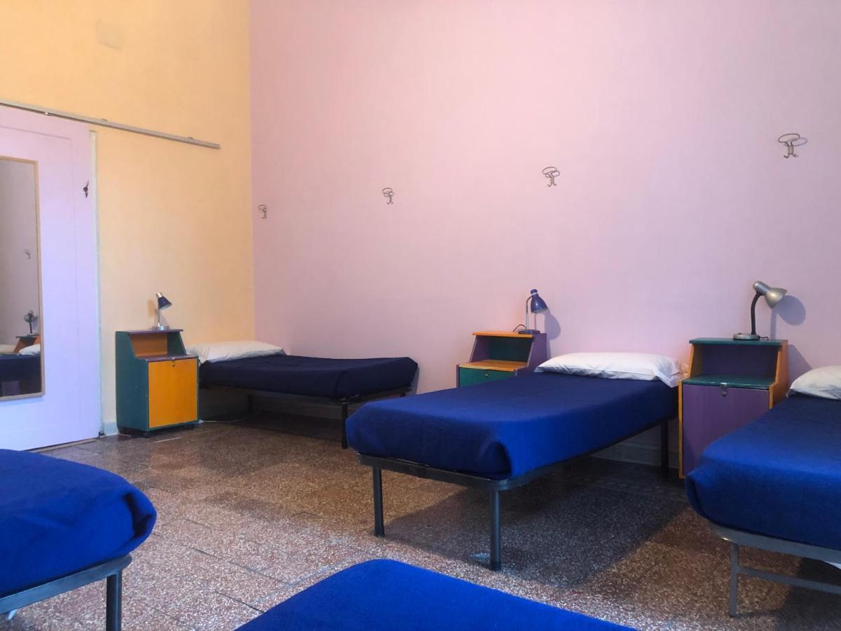6 Small Rooms Неаполь Экстерьер фото